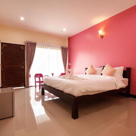 โรงแรมบ้านมะกรูด Baan Ma Grood Hotel Phajau Kültér fotó