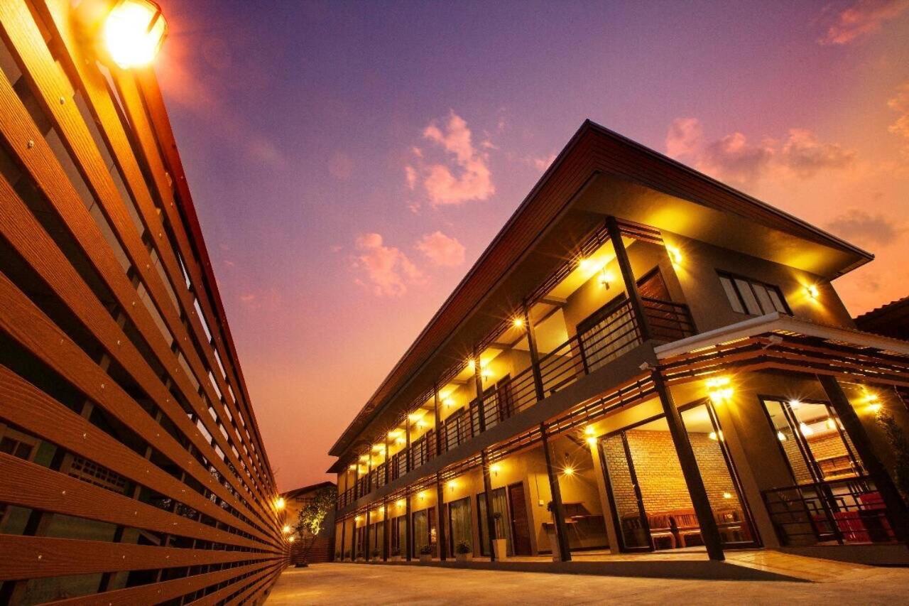 โรงแรมบ้านมะกรูด Baan Ma Grood Hotel Phajau Kültér fotó